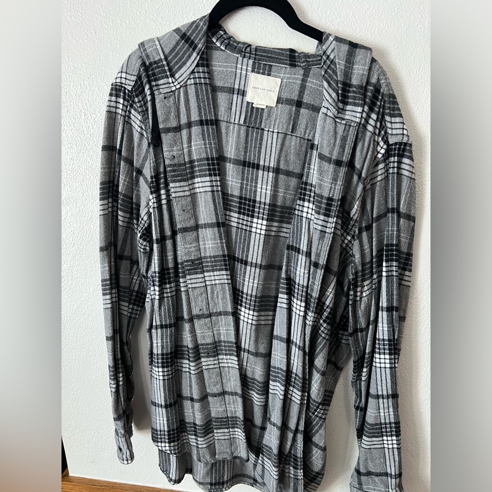 American Eagle Gray Checkered Flannel
